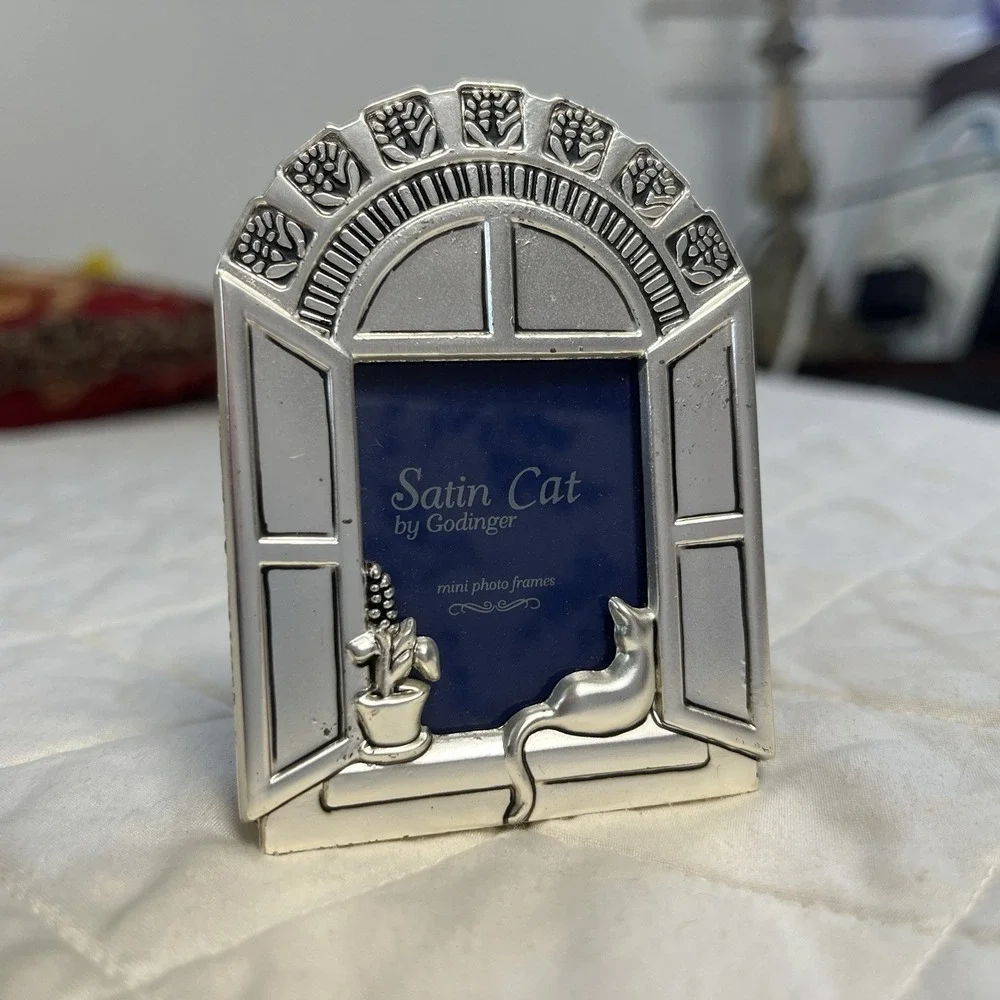 Godinger Satin Cat Photo Frame Silverplate Tabletop Velvet Back Tabletop 2